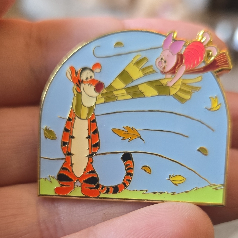 Tiger And Piglet Fall Breeze Pin